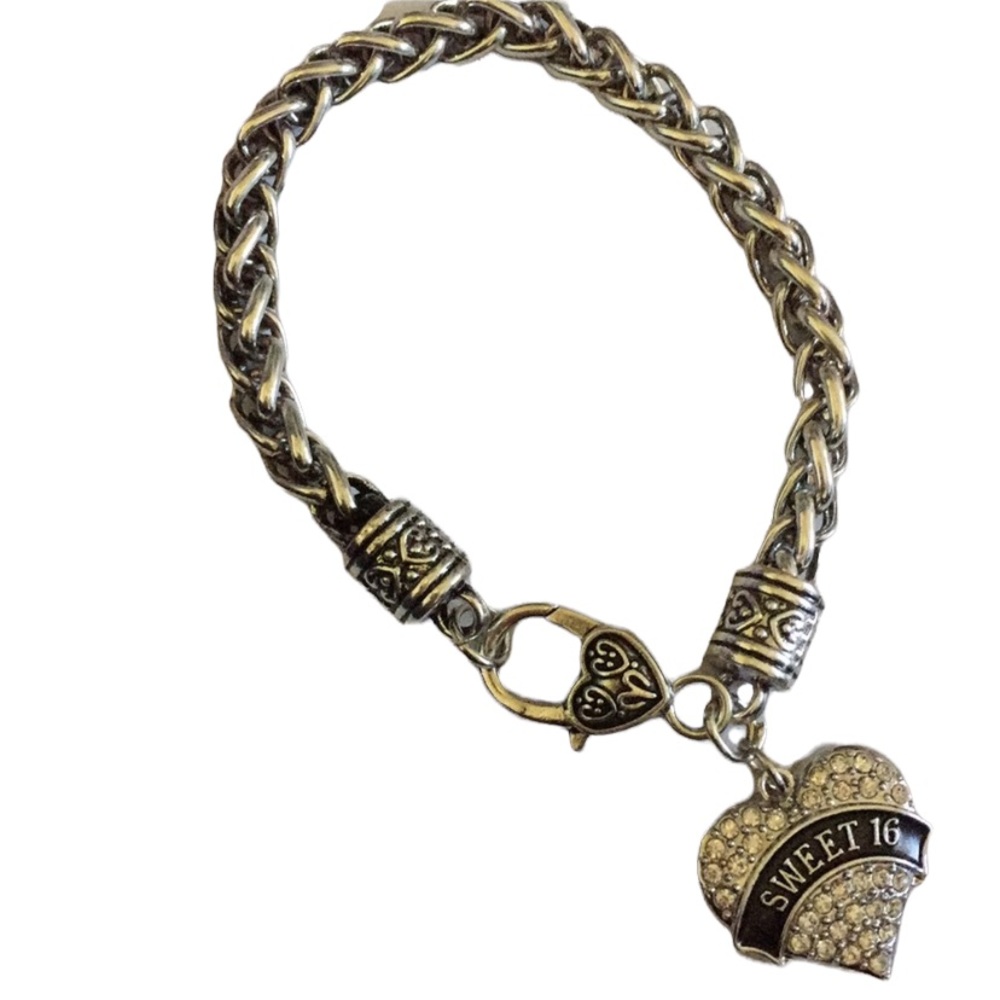 NWT - Sweet 16 charm bracelet